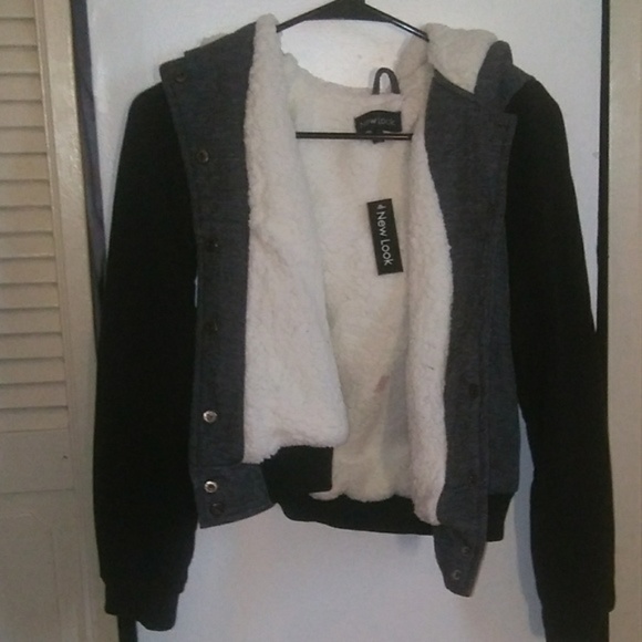 Jackets & Blazers - Black & Gray NWT Sherpa Zip Up Hoodie Sz S